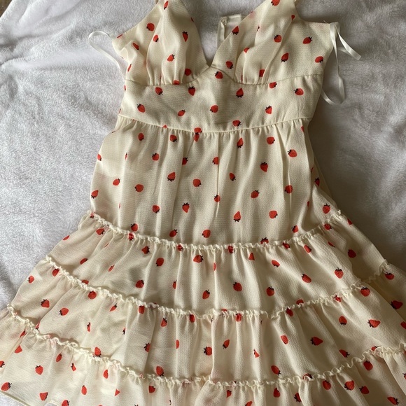 B. Smart like new dress beige color and size 11 with strawberry print. - Picture 2 of 7